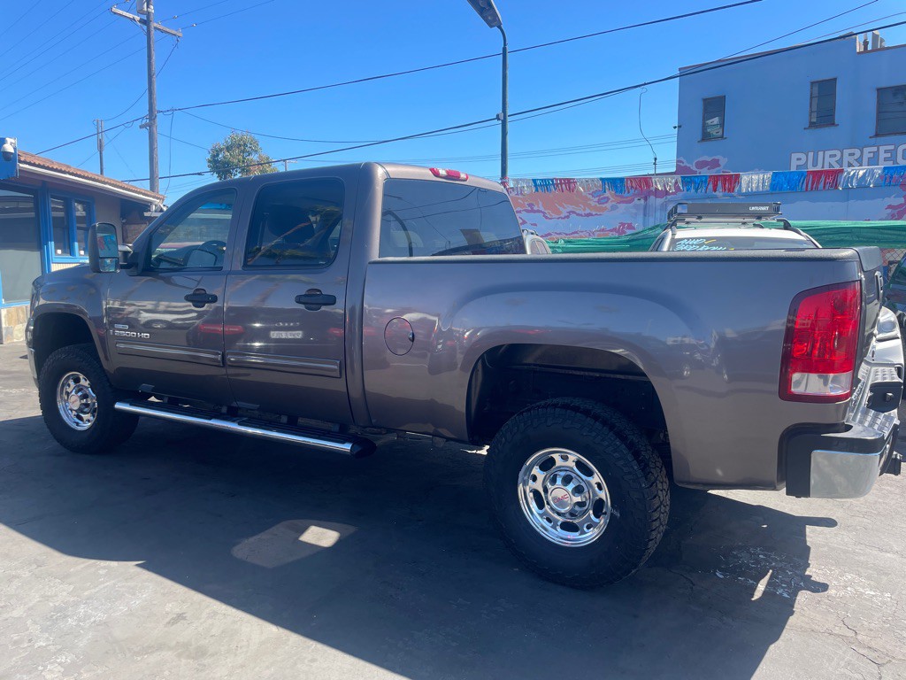 2007 GMC Sierra Image 7
