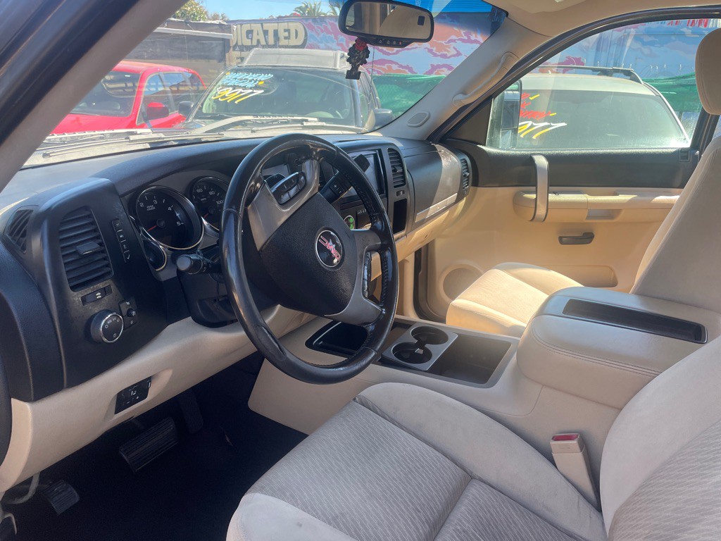 2007 GMC Sierra Image 14