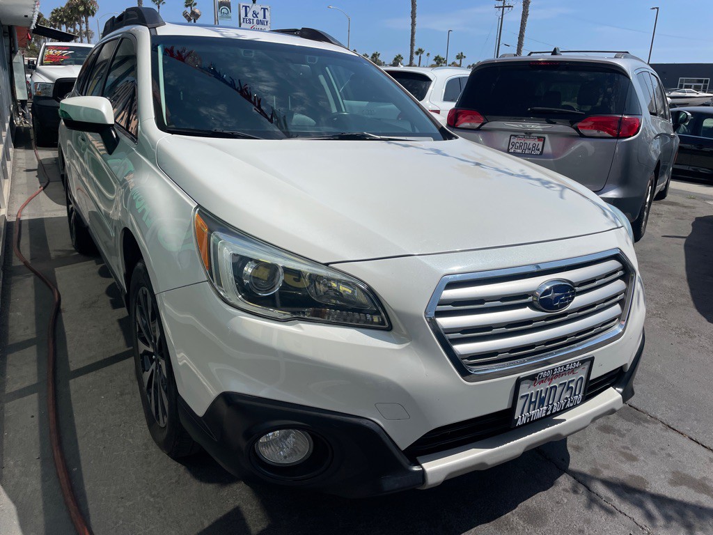 2015 Subaru Outback Image 2
