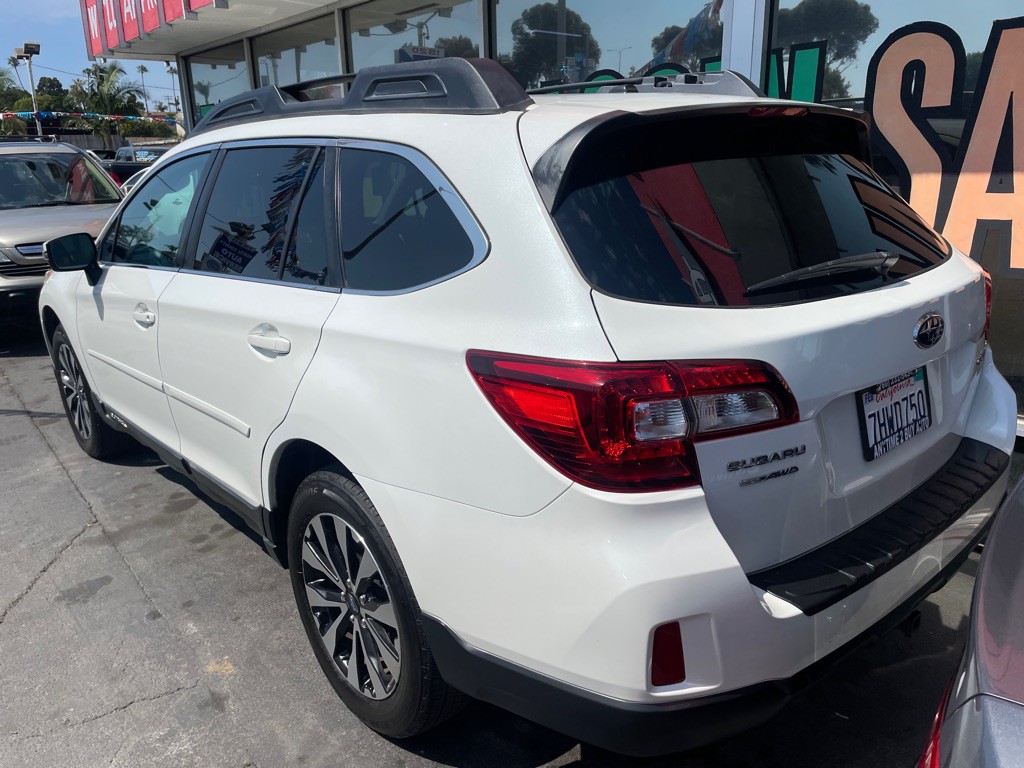 2015 Subaru Outback Image 3