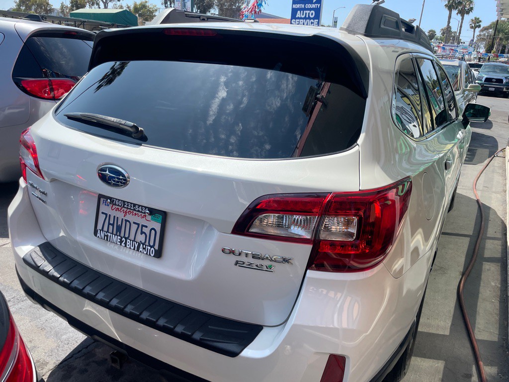 2015 Subaru Outback Image 4