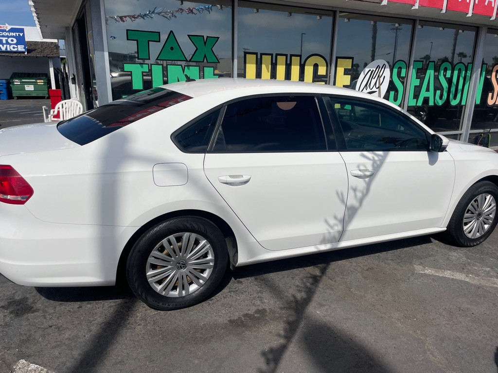 2014 Volkswagen Passat Image 11