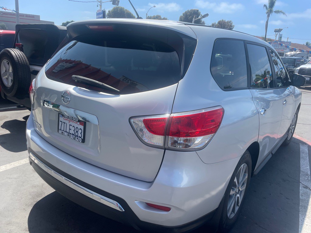 2014 Nissan Pathfinder Image 3
