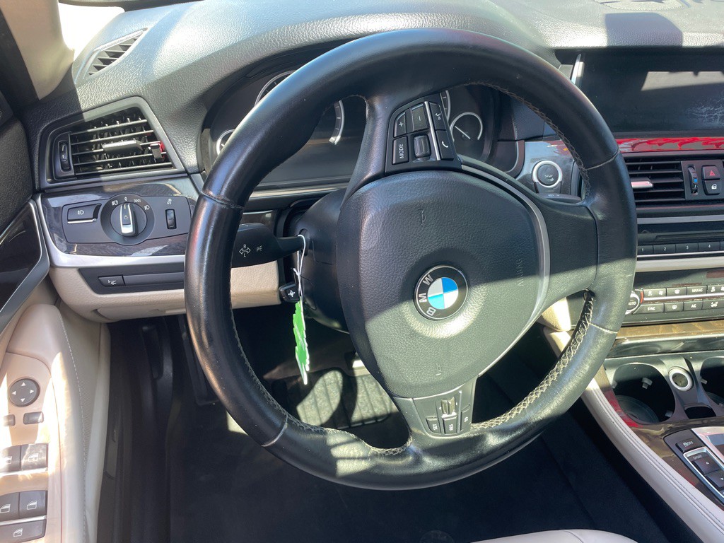 2014 BMW 5 Series Image 7