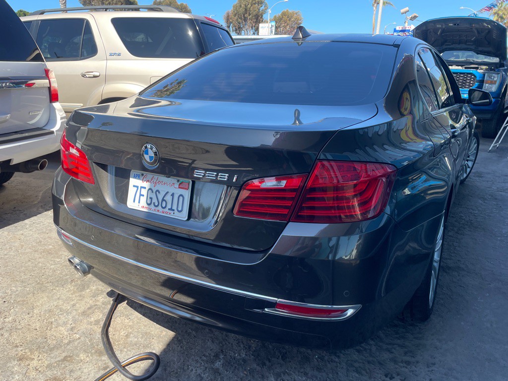 2014 BMW 5 Series Image 15