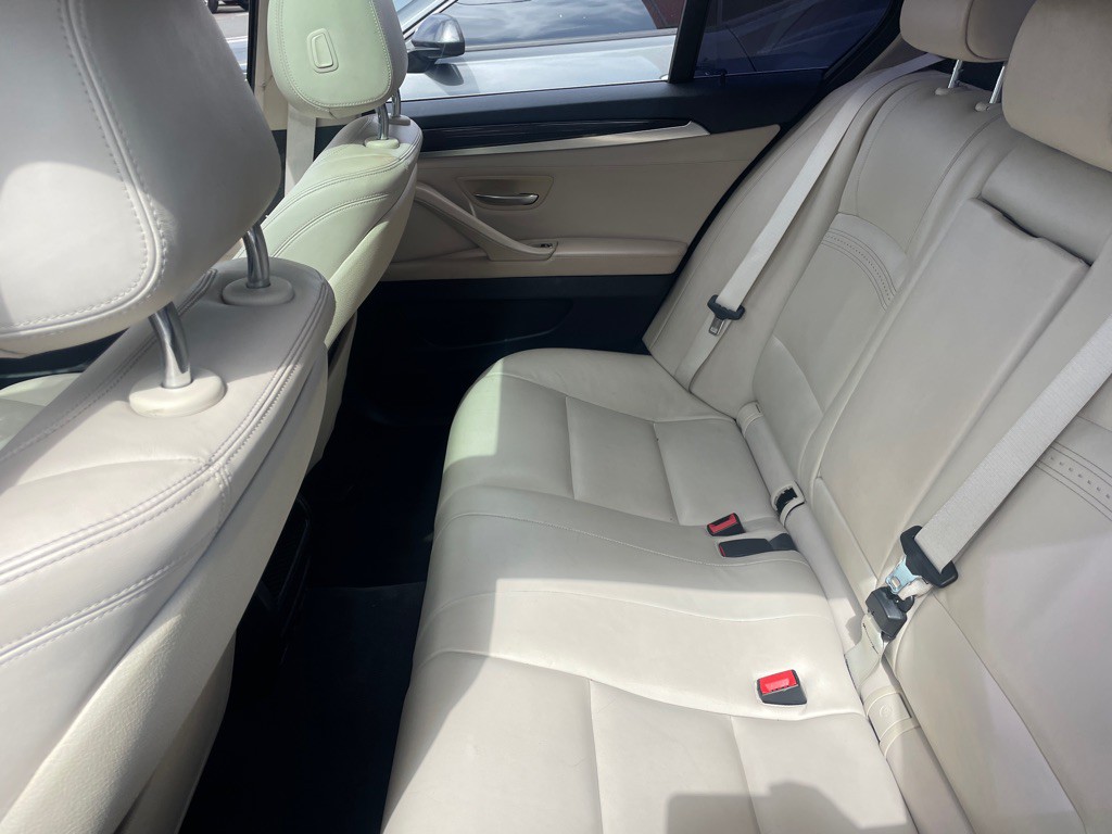 2014 BMW 5 Series Image 19