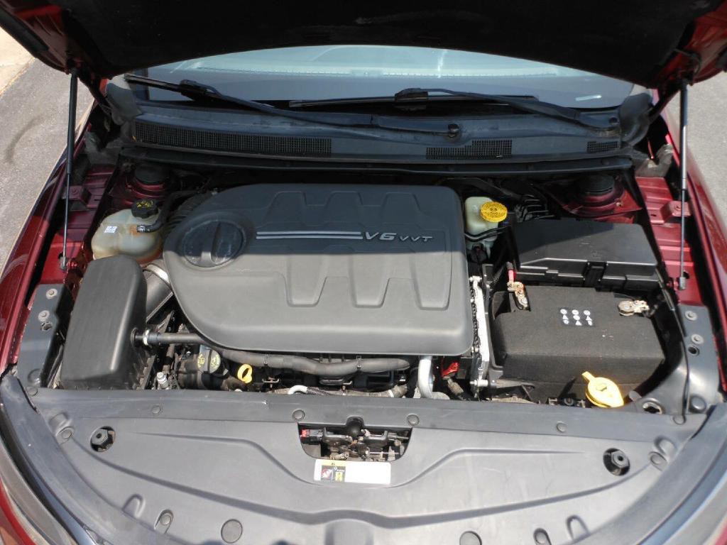 2015 Chrysler 200 Image 23