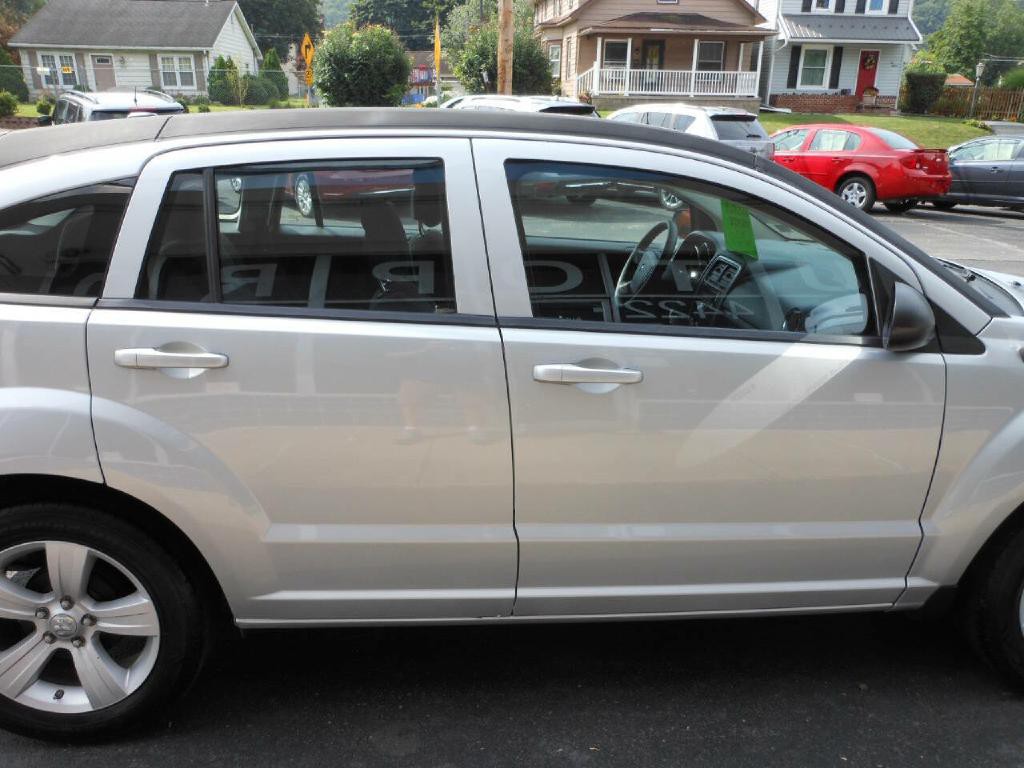 2011 Dodge Caliber Image 4