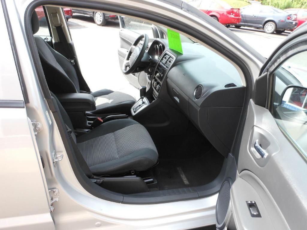 2011 Dodge Caliber Image 12