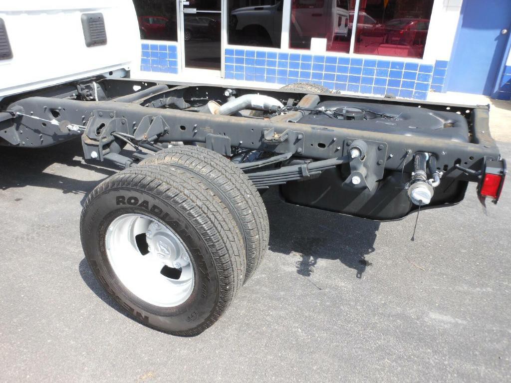 2024 RAM 3500 Image 8