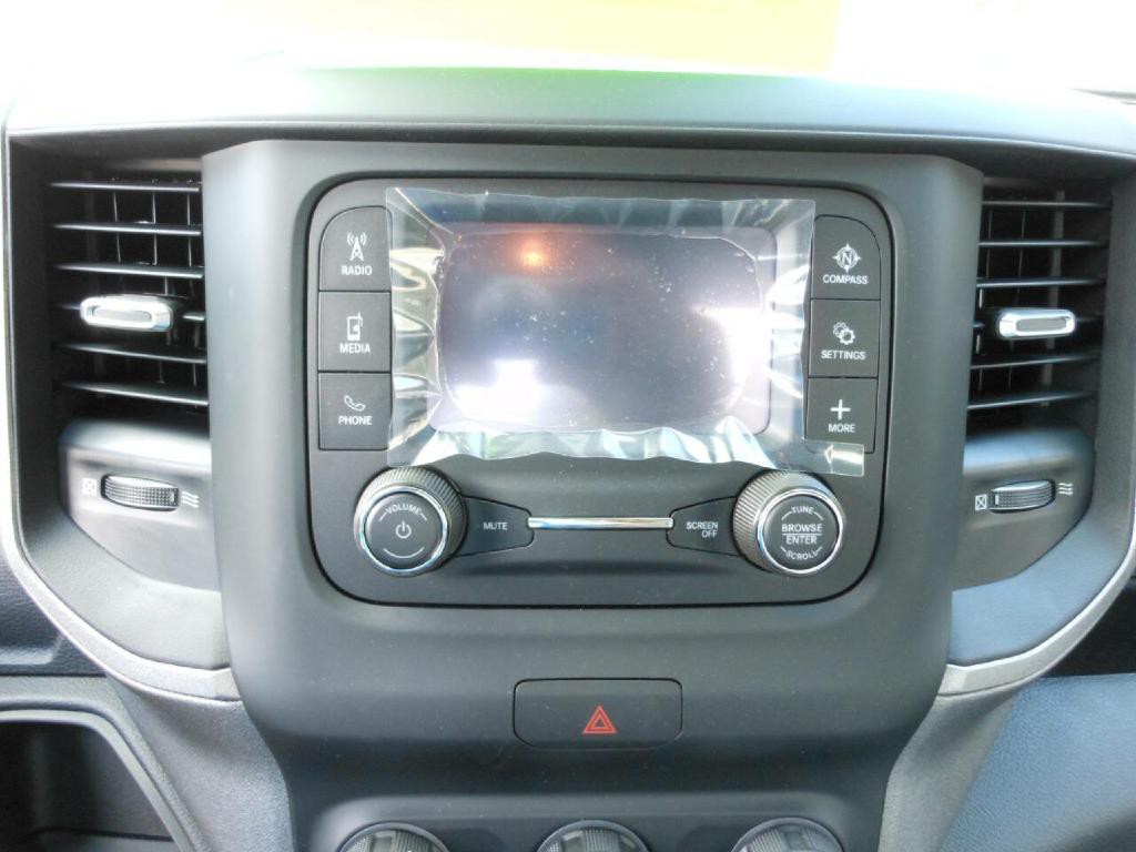 2024 RAM 3500 Image 15