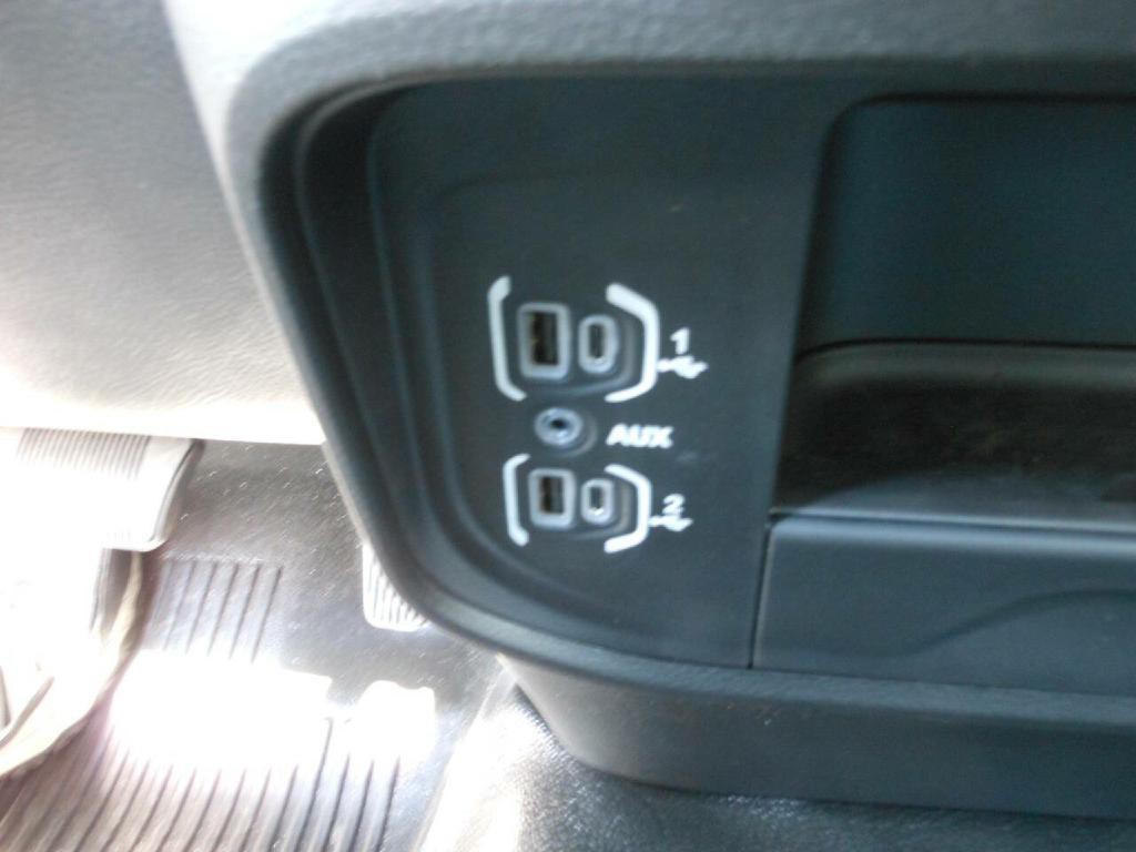 2024 RAM 3500 Image 17