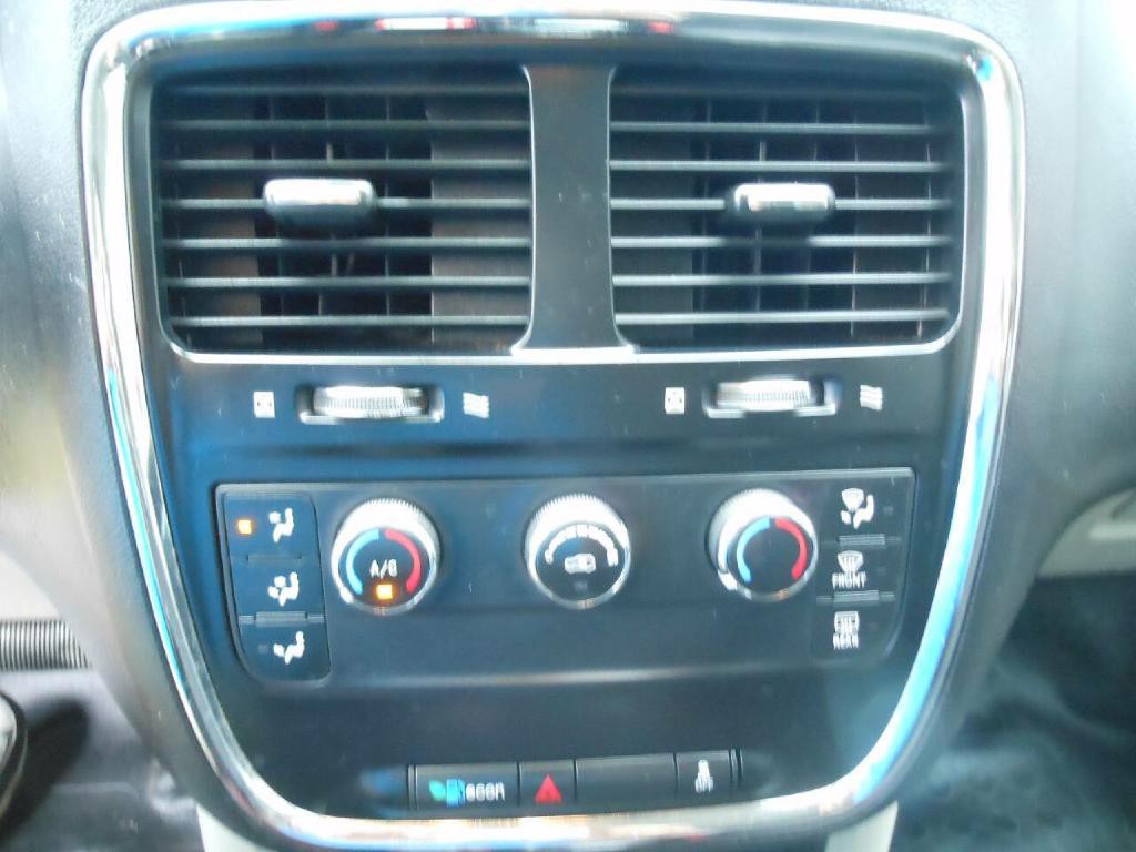 2013 RAM C/V Image 20