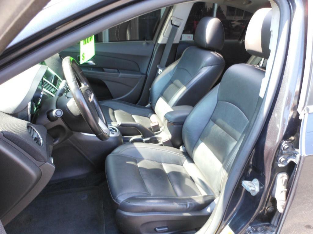 2014 Chevrolet Cruze Image 12