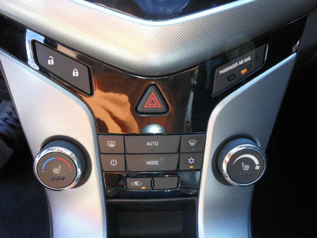 2014 Chevrolet Cruze Image 19
