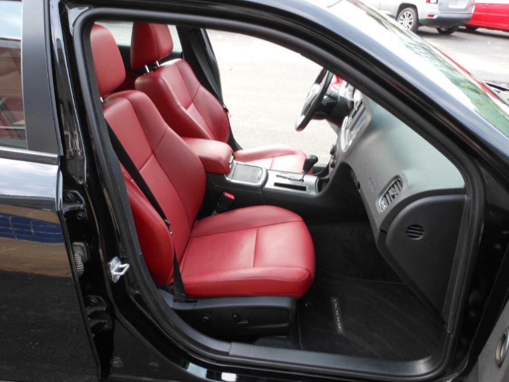 2012 Dodge Charger Image 13