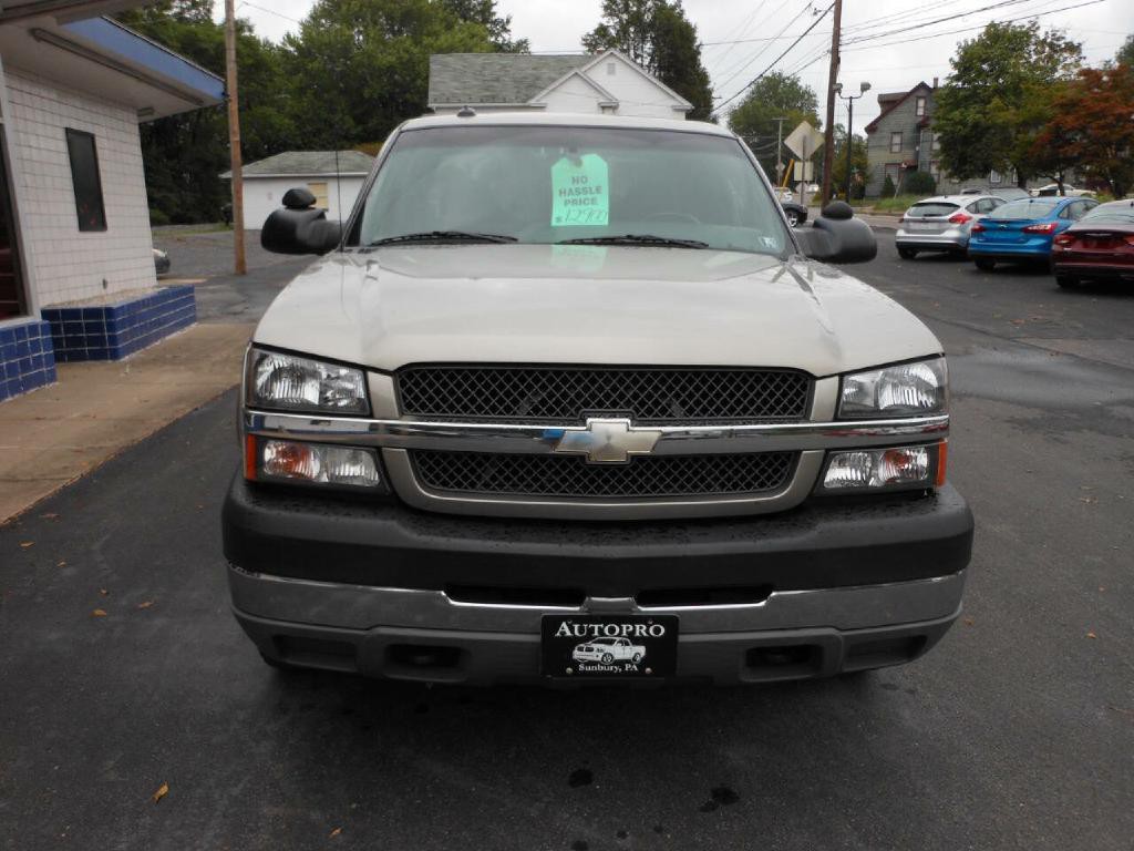 2003 Chevrolet Silverado 1500 Image 2