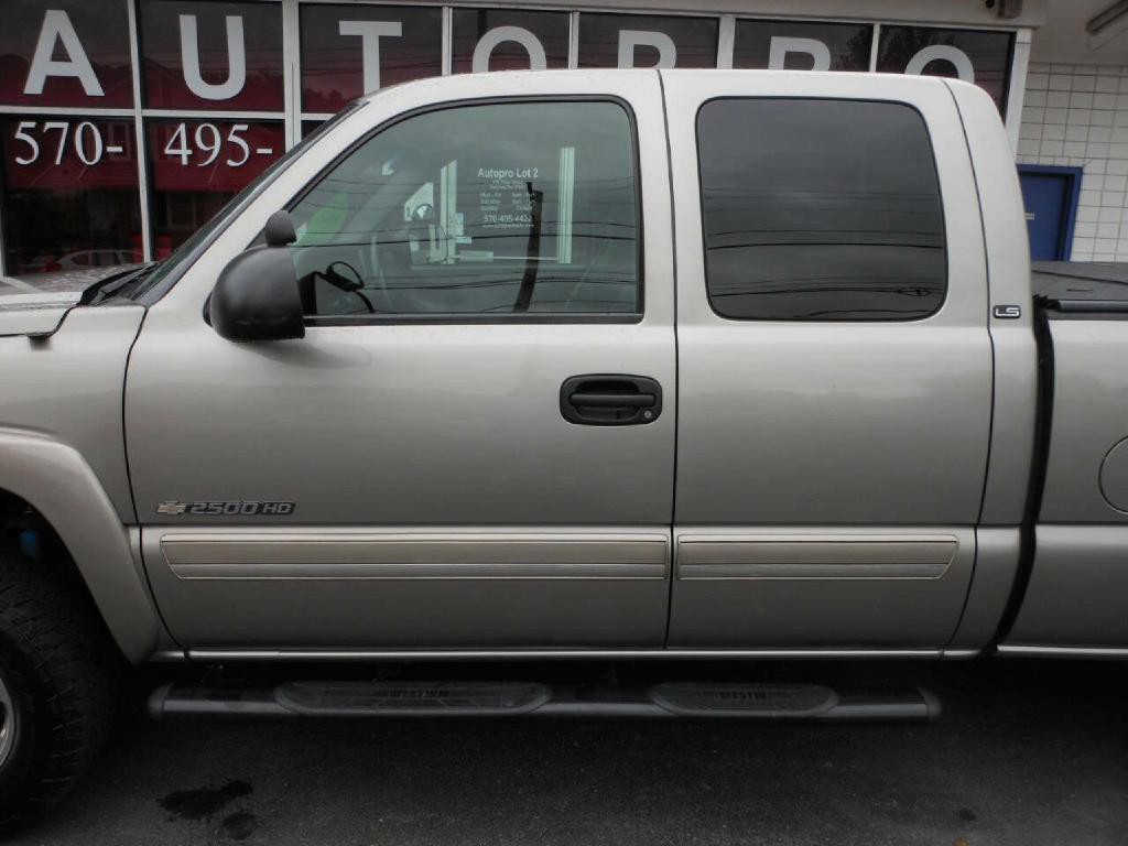 2003 Chevrolet Silverado 1500 Image 9