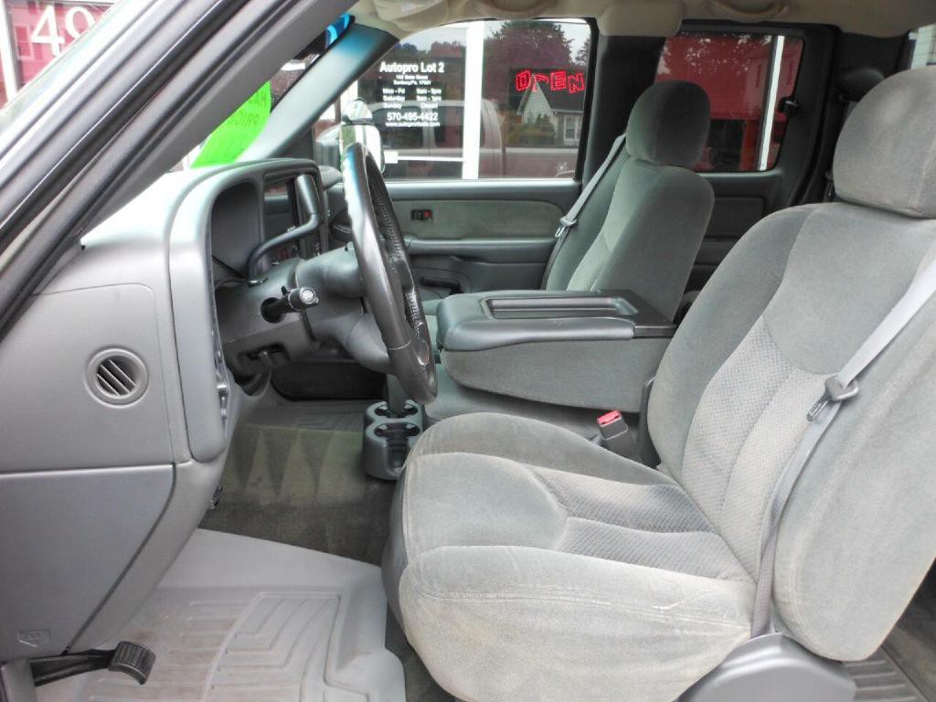 2003 Chevrolet Silverado 1500 Image 13