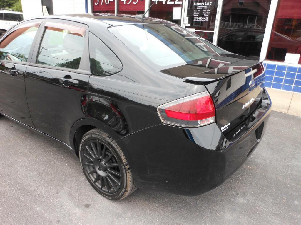 2010 Ford Focus Image 7