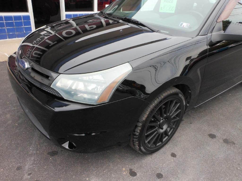 2010 Ford Focus Image 9