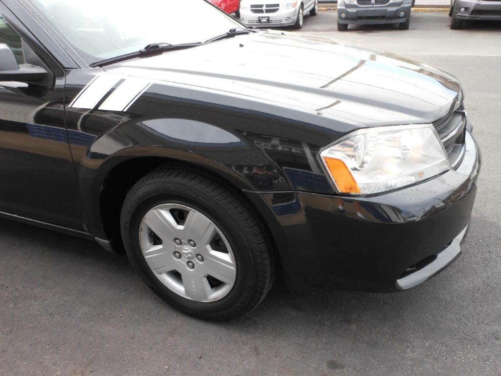 2008 Dodge Avenger Image 3