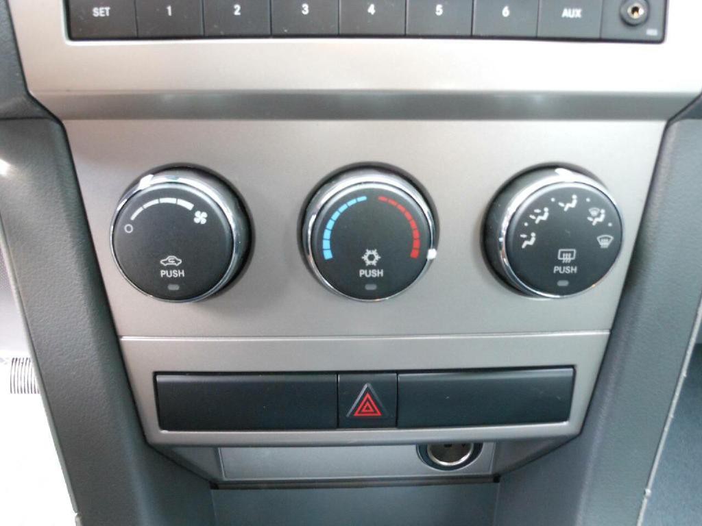 2008 Dodge Avenger Image 17
