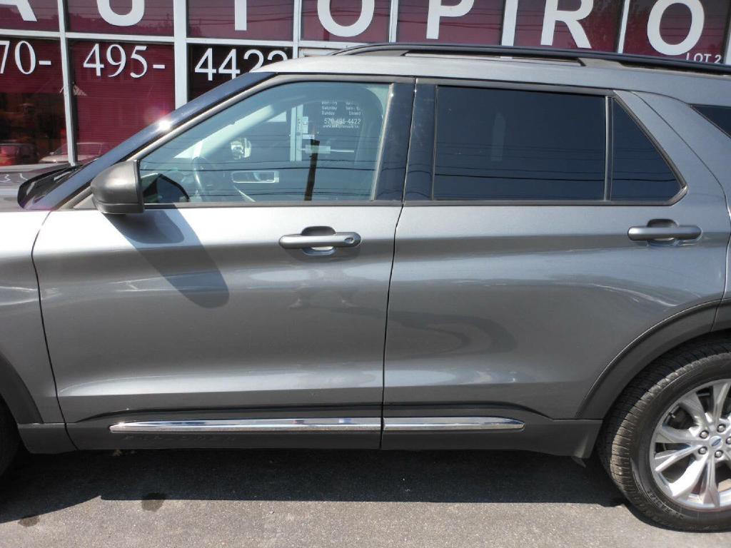 2021 Ford Explorer Image 8