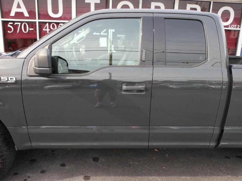 2017 Ford F-150 Image 8