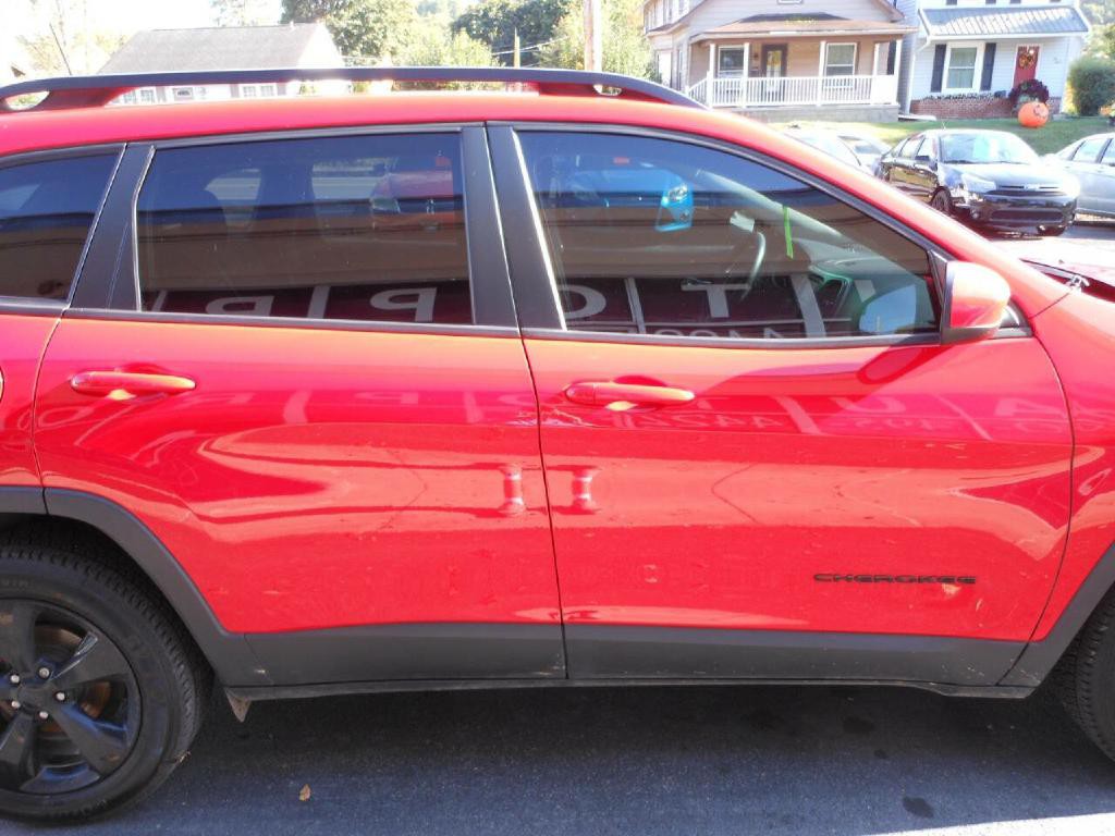 2018 Jeep Cherokee Image 4