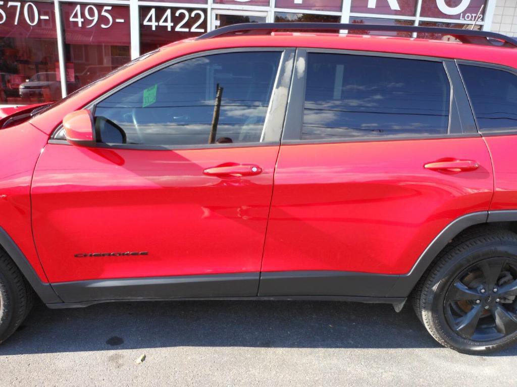 2018 Jeep Cherokee Image 8