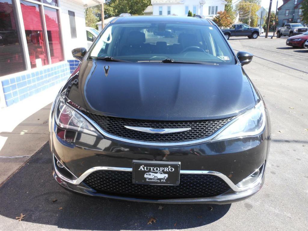 2019 Chrysler Pacifica Image 2