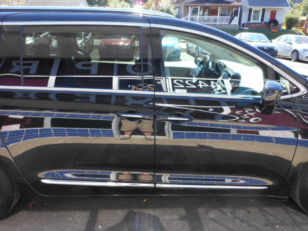 2019 Chrysler Pacifica Image 4