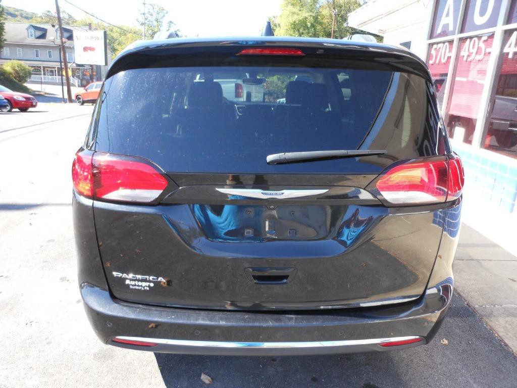 2019 Chrysler Pacifica Image 6