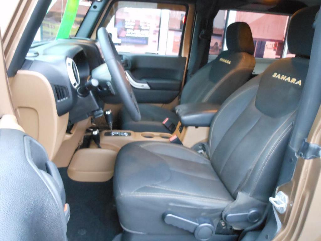 2015 Jeep Wrangler Image 9