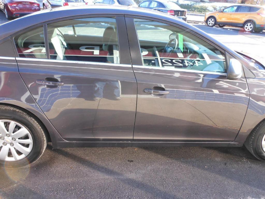 2011 Chevrolet Cruze Image 4