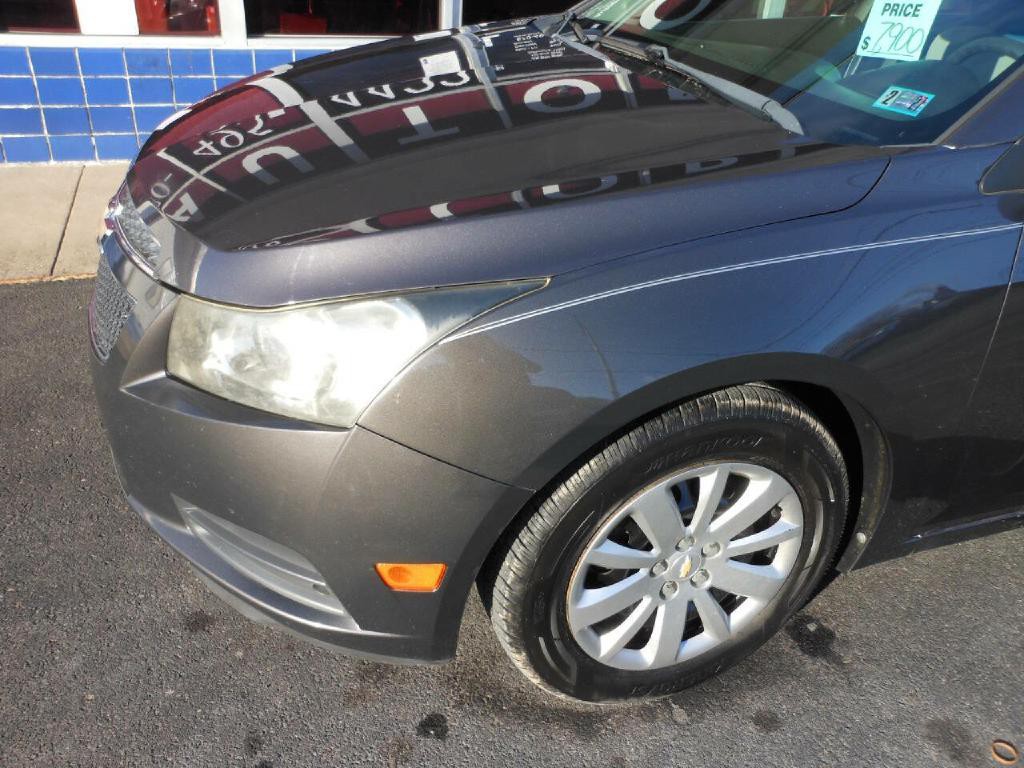 2011 Chevrolet Cruze Image 9