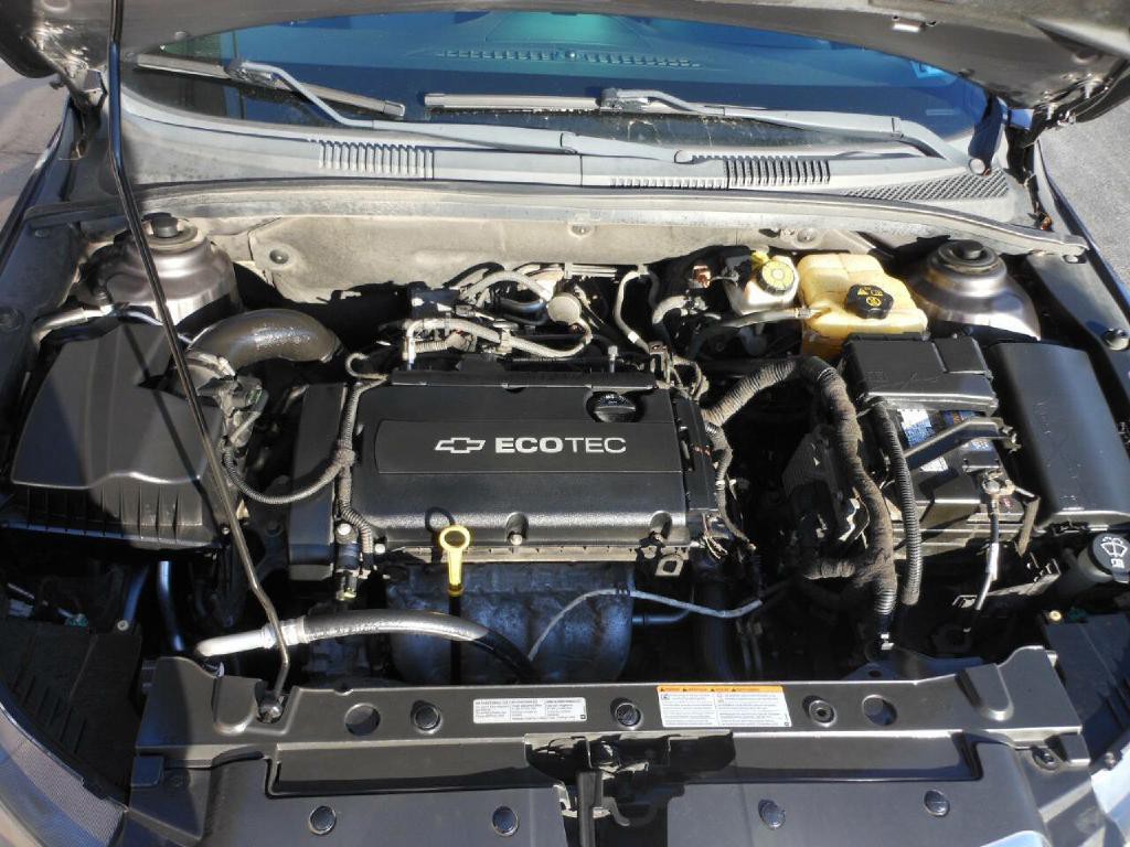 2011 Chevrolet Cruze Image 18