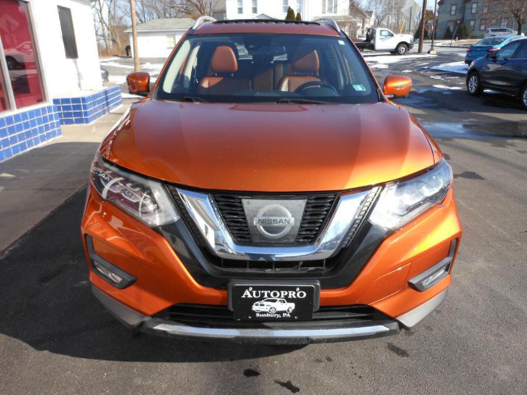 2017 Nissan Rogue Image 2