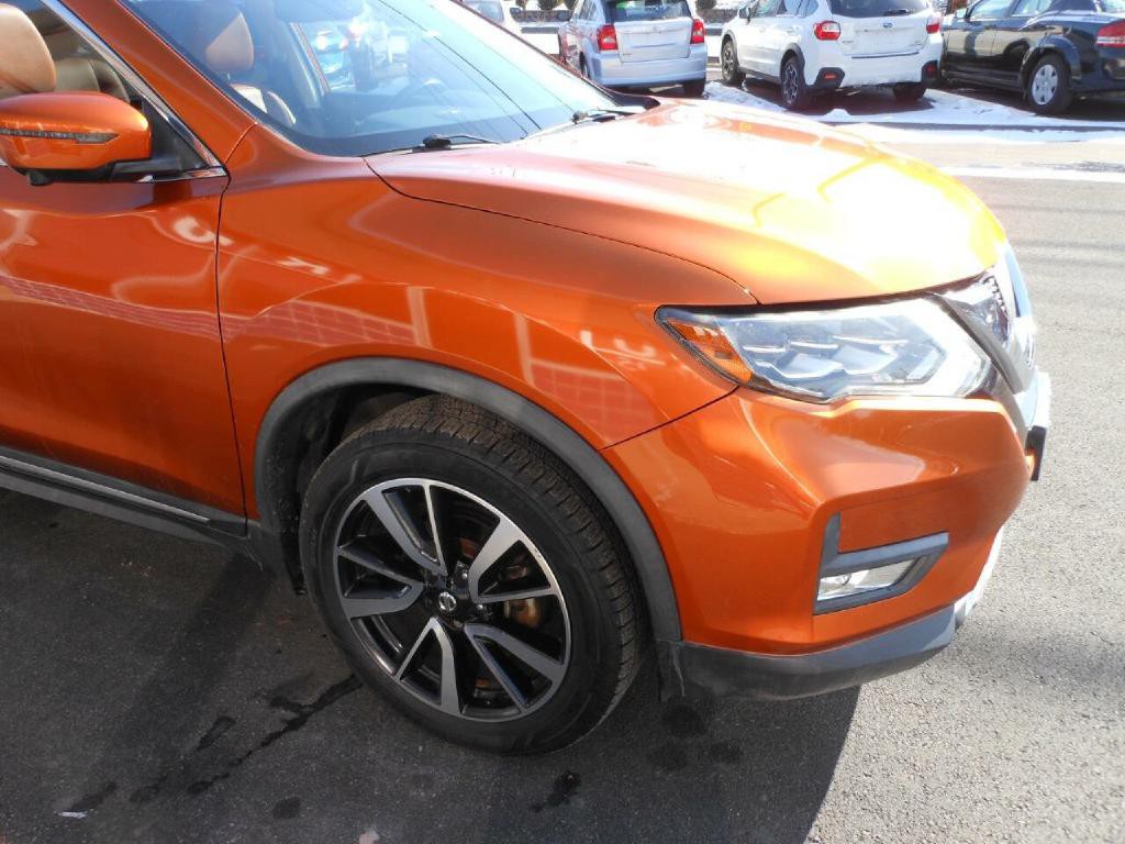 2017 Nissan Rogue Image 3