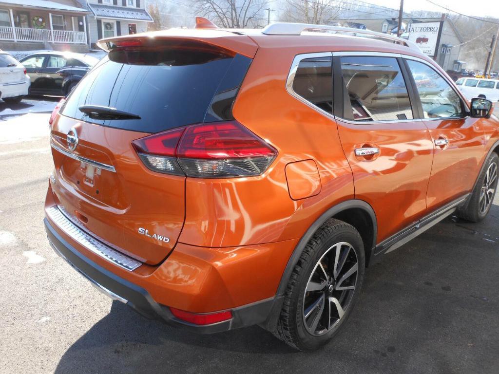 2017 Nissan Rogue Image 5