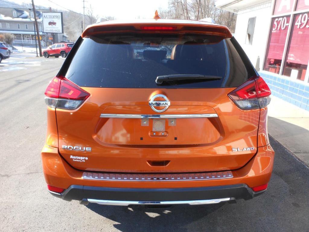 2017 Nissan Rogue Image 6