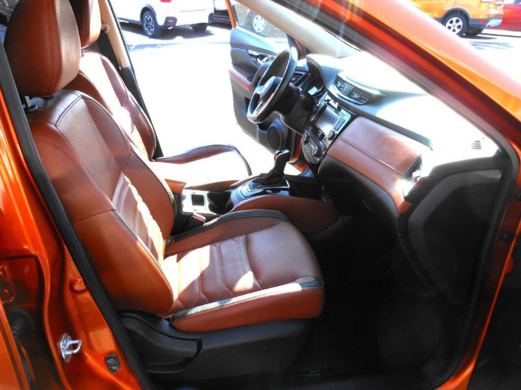 2017 Nissan Rogue Image 13