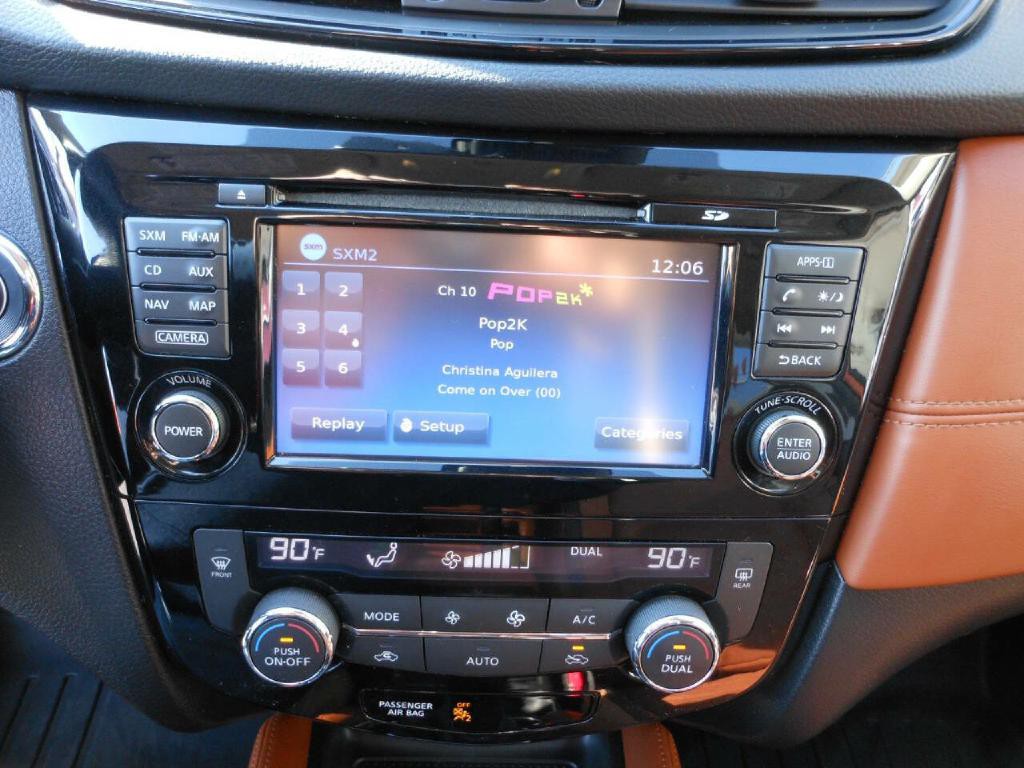 2017 Nissan Rogue Image 18