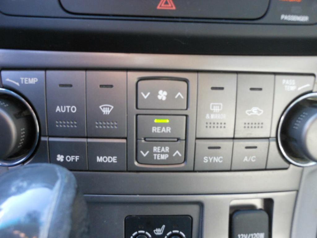 2009 Toyota Highlander Image 20