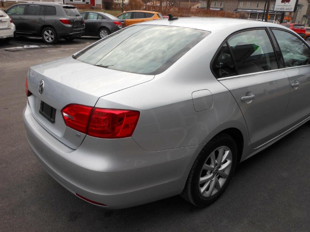 2014 Volkswagen Jetta Image 5