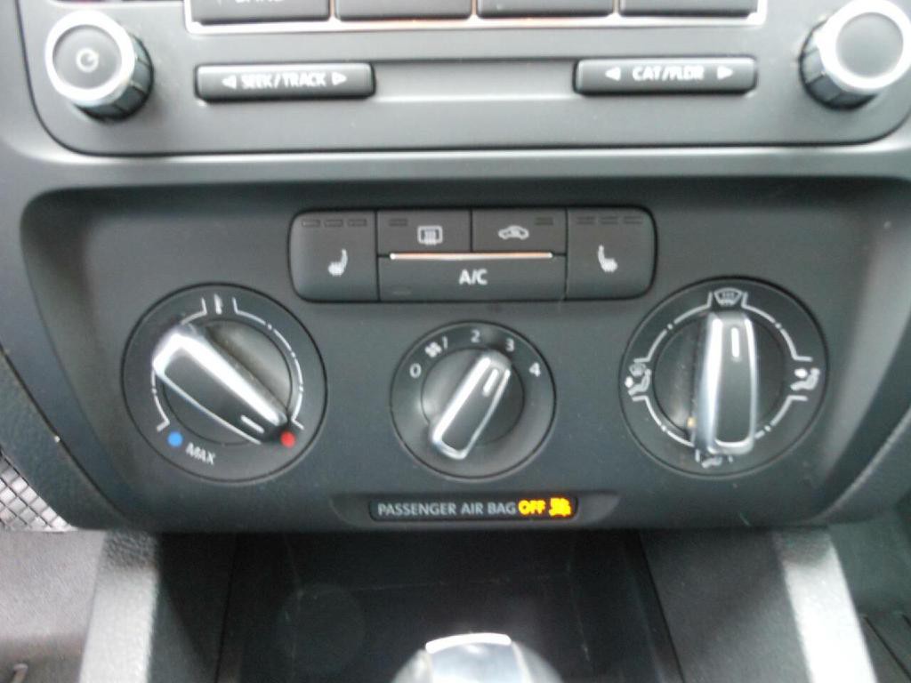 2014 Volkswagen Jetta Image 16