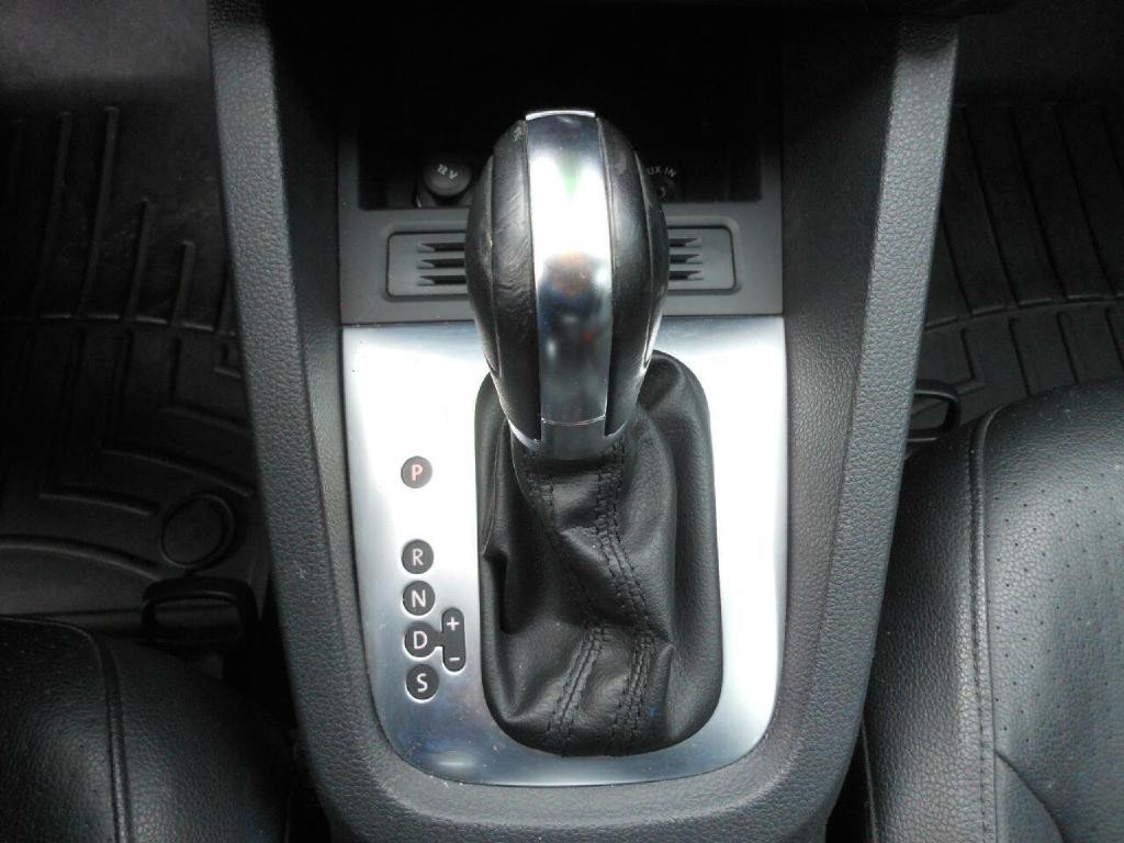 2014 Volkswagen Jetta Image 17