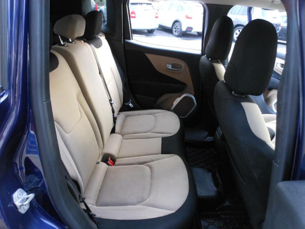 2016 Jeep Renegade Image 13