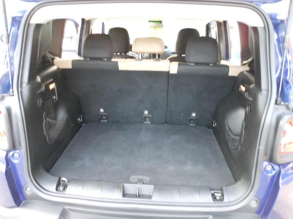 2016 Jeep Renegade Image 14